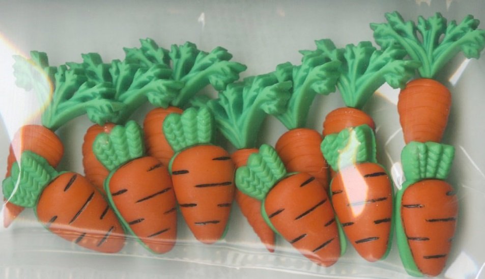 Carrot Crop Buttons